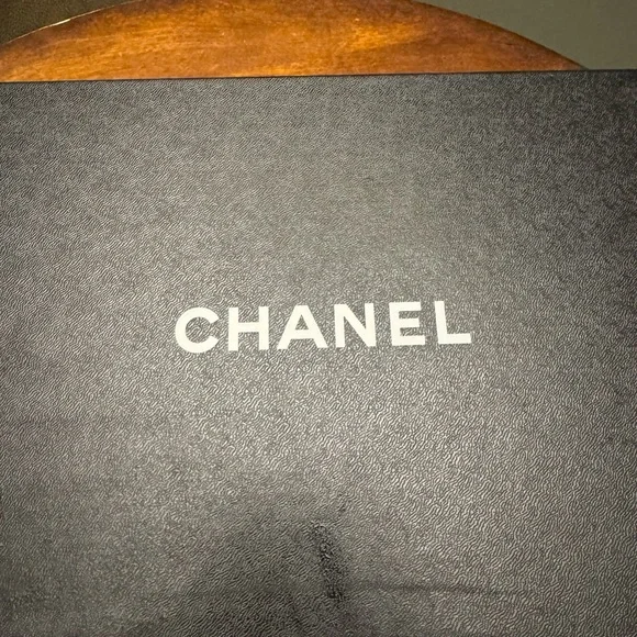 CHANEL Black Leather Heels - Picture 6 of 6